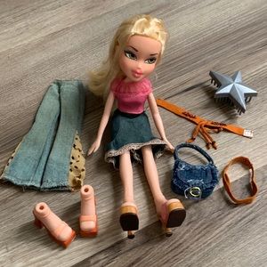 Bratz Blond Doll Shoes Pants Belt Denim Purse etc MGA Entertainment 2001 Vintage